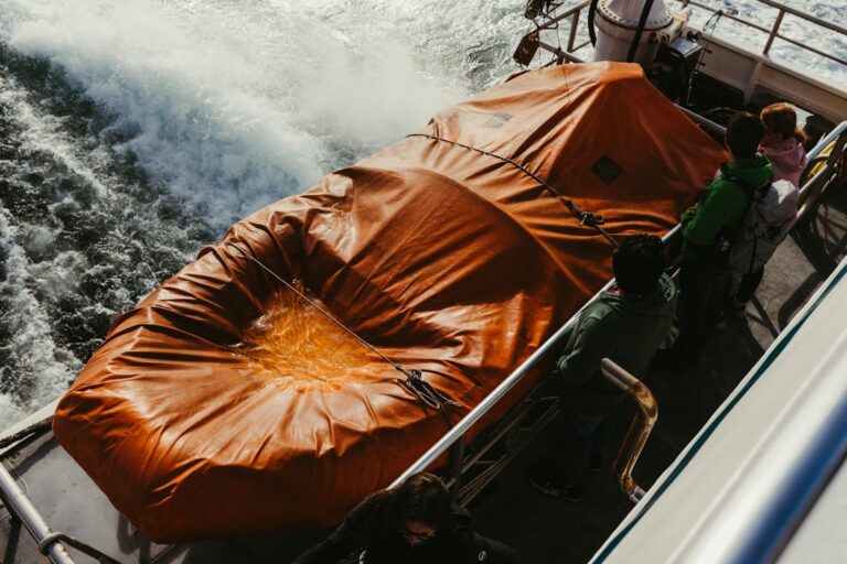 Travel Smart: Tips for Selecting Quality Gear Online